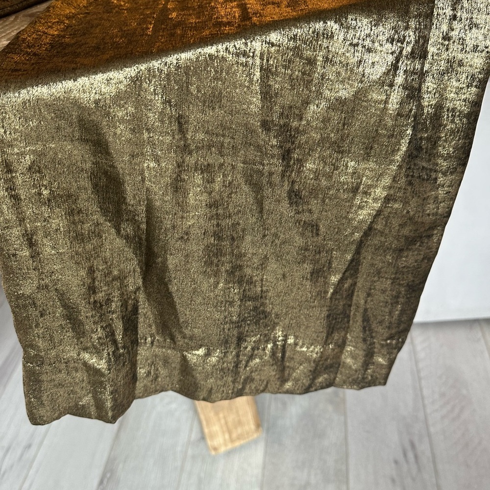 Dylanlex Metallic Wide-Leg Pants in Gold - Picture 9 of 11
